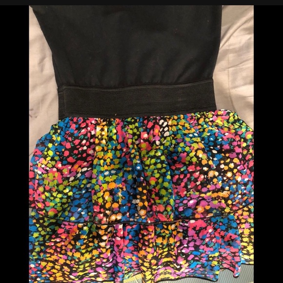 Flattering Casual Black & Color Print Dress - Picture 3 of 4